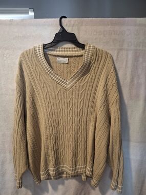 Men's Cream Cable Knit V-Neck Sweater